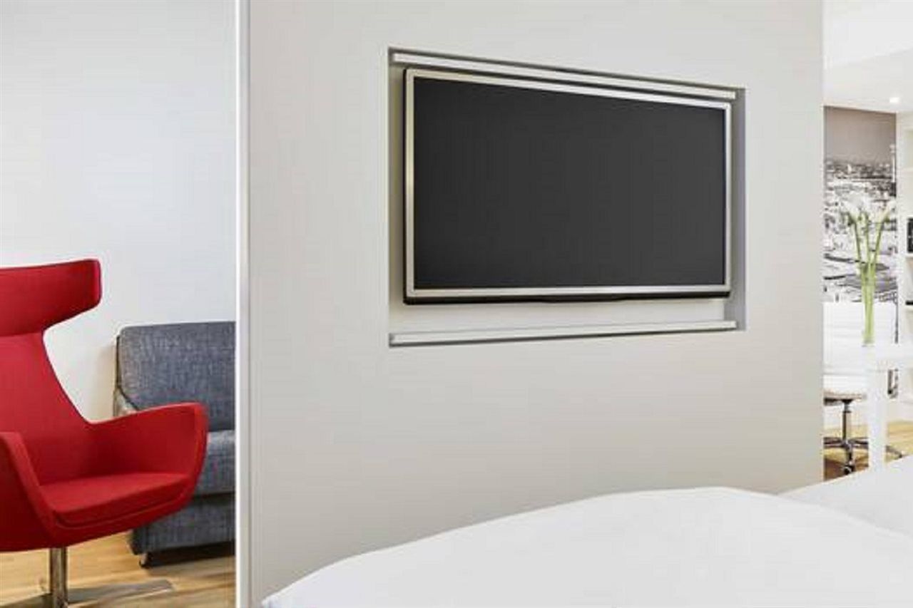 เอ็นเอช คอลเลคชั่น ฮัมบวร์ก ซิตี้ Aparthotel ฮัมบูร์ก ภายนอก รูปภาพ